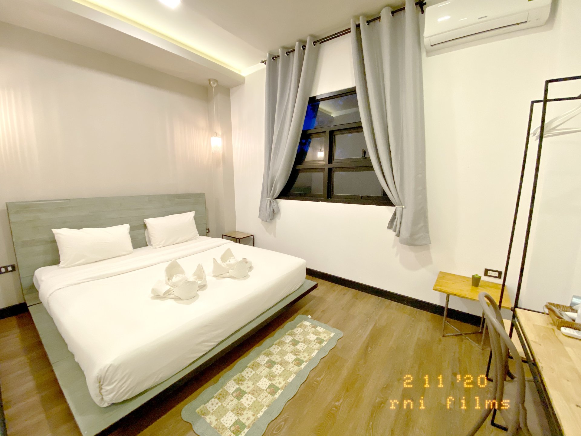 Cozy Boutique Loft Suite ambient reading lighting